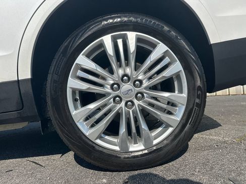 Used 2018 Cadillac XT5 Premium Luxury FWD image 19