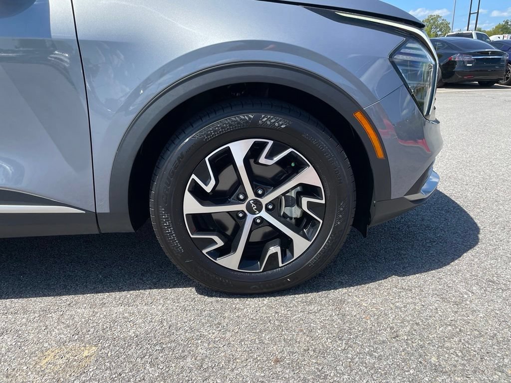 Certified 2025 Kia Sportage EX FWD image 31