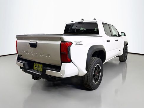 New 2026 Toyota Tacoma TRD Off-Road AWD/4WD image 5