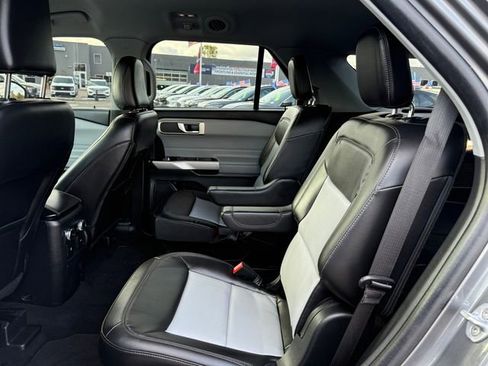 Certified 2023 Ford Explorer XLT w/ Equipment Group 202A image 9