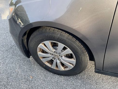 Used 2014 Honda Odyssey EX image 30
