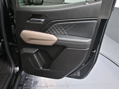 Used 2023 GMC Canyon Denali AWD/4WD image 15