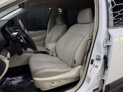 Used 2013 Subaru Outback 2.5i Premium w/ All-Weather Pkg image 15