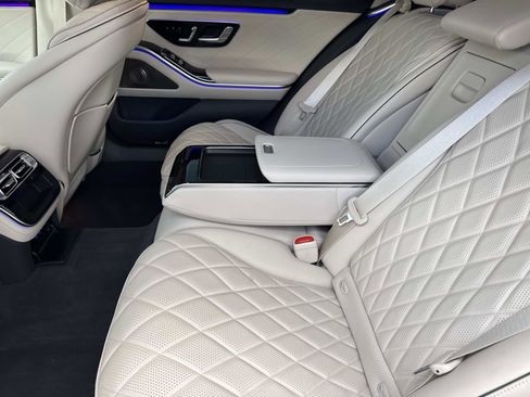 Certified 2024 Mercedes-Benz S 580 S 580 image 12