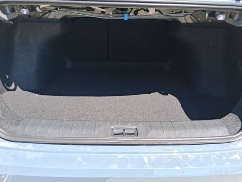 New 2026 Nissan Sentra SV w/ SV Convenience Package FWD image 6