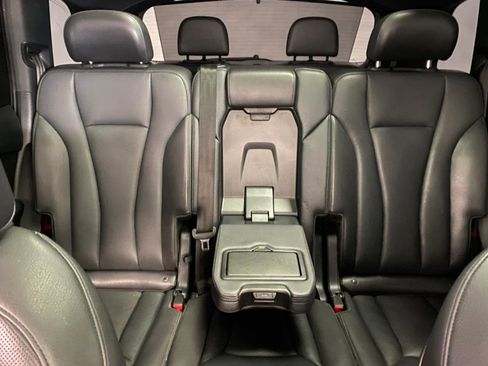 Used 2019 Audi Q7 3.0T Prestige w/ Prestige Package image 43