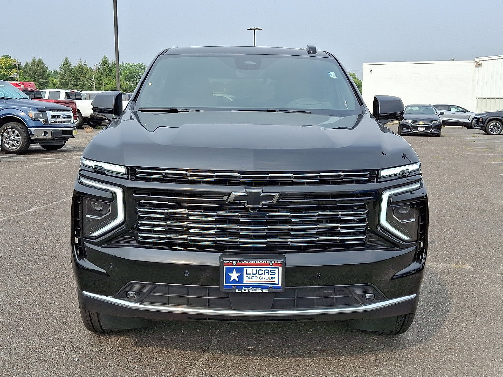 New 2025 Chevrolet Tahoe High Country w/ LPO, Illumination Package AWD/4WD image 2