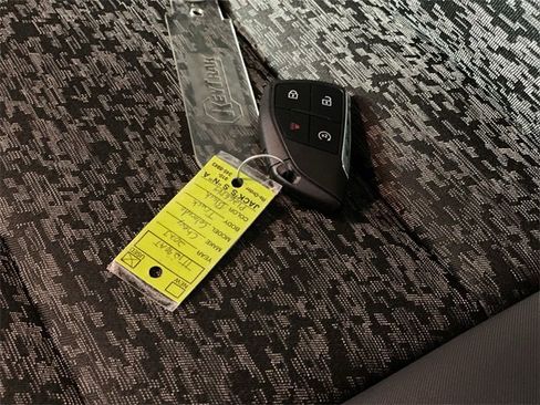 Used 2023 Chevrolet Colorado Z71 w/ Z71 Convenience Package 2 image 40