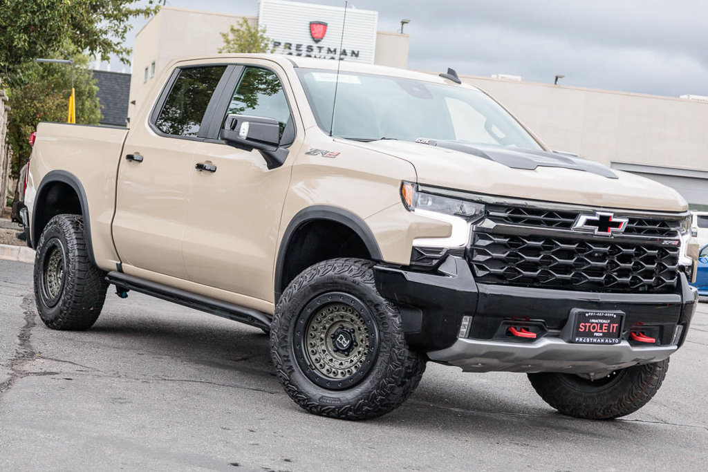 Used 2022 Chevrolet Silverado 1500 ZR2 w/ Technology Package AWD/4WD image 1