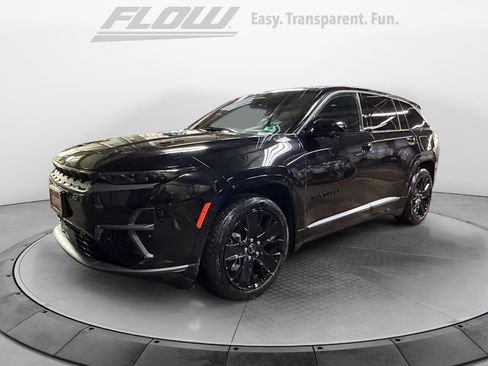 Used 2024 Jeep Wagoneer Launch Edition image 4