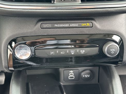 New 2025 Ford Escape SE w/ PHEV Premium Package image 7