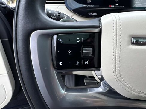 Certified 2023 Land Rover Range Rover SE image 32