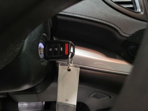 Used 2015 Honda CR-V LX image 16