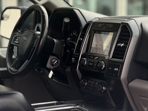 Used 2019 Ford F150 XLT w/ Equipment Group 302A Luxury AWD/4WD image 14