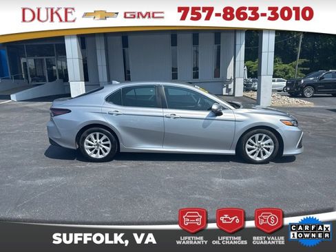 Used 2023 Toyota Camry LE image 19