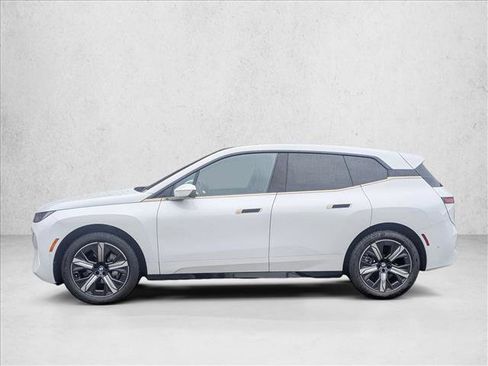 New 2026 BMW iX xDrive60 image 9