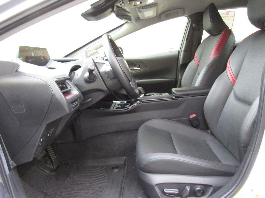 Certified 2024 Toyota Prius Prime FWD image 12