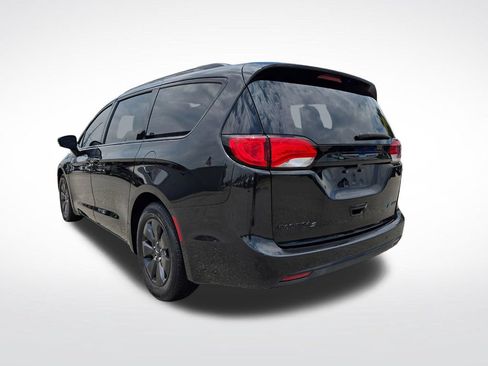 Used 2019 Chrysler Pacifica Limited w/ Advanced Safetytec Group FWD image 7