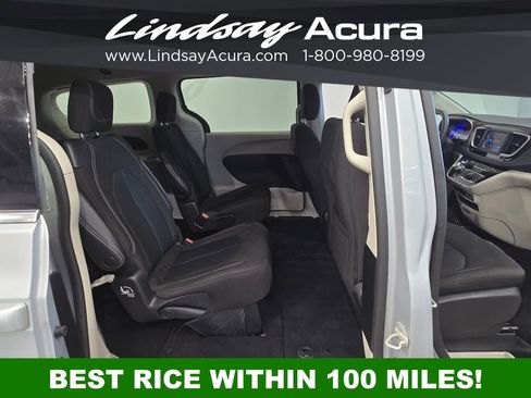 Used 2023 Chrysler Voyager LX FWD image 9