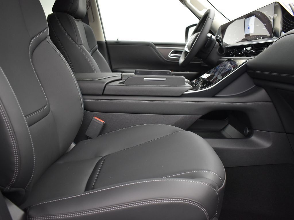Used 2025 INFINITI QX80 Pure RWD image 26