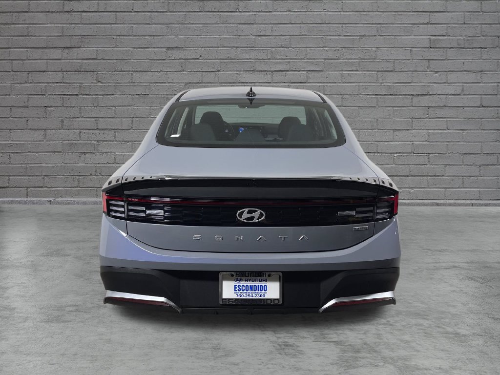 New 2027 Hyundai Sonata Blue FWD image 4