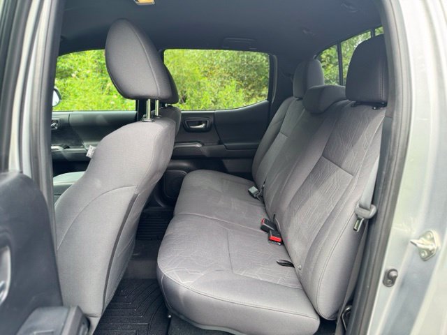 Used 2019 Toyota Tacoma TRD Off-Road AWD/4WD image 13