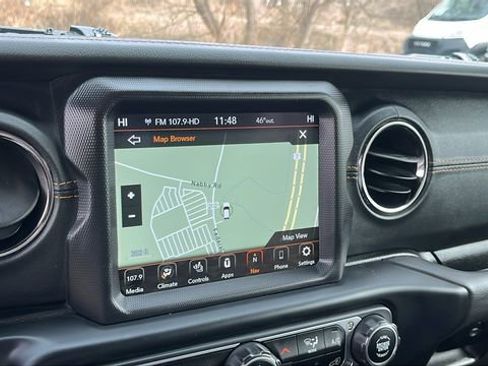 Used 2021 Jeep Gladiator Overland image 15