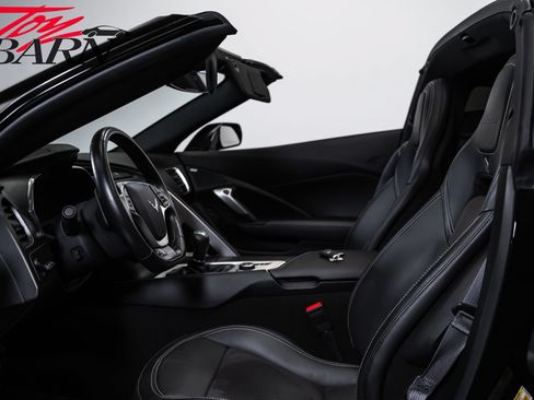 Used 2015 Chevrolet Corvette Z06 w/ 2LZ Preferred Equipment Group RWD image 31