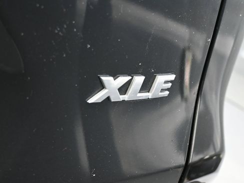 Used 2024 Toyota RAV4 XLE image 37
