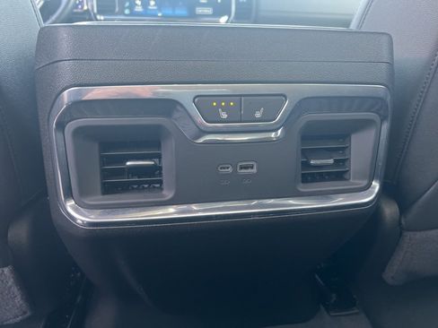 Used 2024 Chevrolet Silverado 1500 LTZ w/ LTZ Premium Package image 32