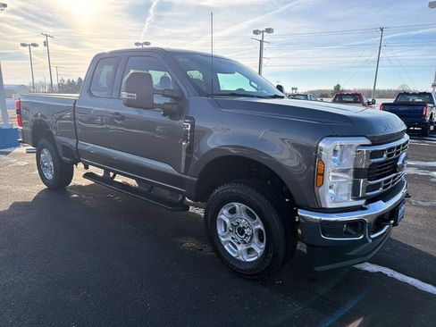 Used 2026 Ford F250 XLT w/ 360-Degree Camera Package image 7