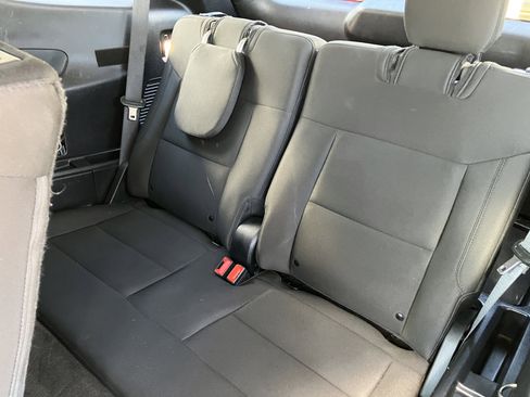 Used 2022 Ford Explorer XLT RWD image 15