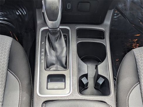 Certified 2019 Ford Escape SE image 19