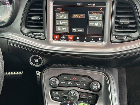 Used 2023 Dodge Challenger R/T w/ T/A Package image 17