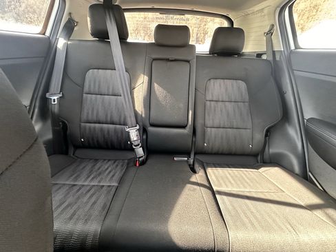 Used 2019 Kia Sportage LX image 30