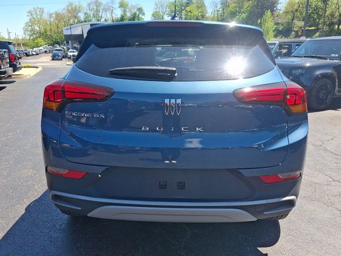 Used 2024 Buick Encore GX Preferred w/ Comfort Package AWD/4WD image 5