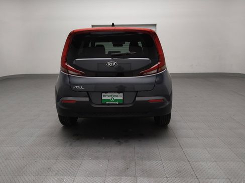 Used 2021 Kia Soul LX image 7