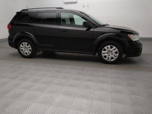 Used 2019 Dodge Journey SE image 11