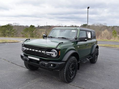 Used 2023 Ford Bronco Wildtrak image 3