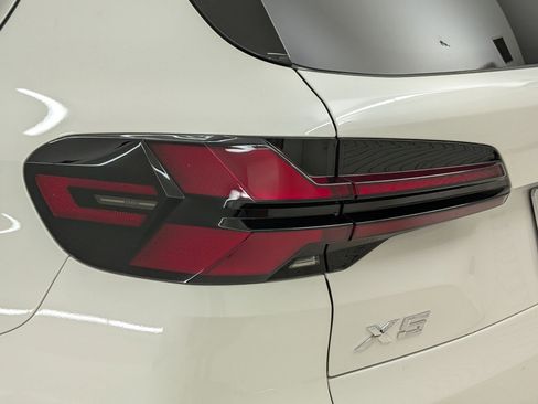 Used 2026 BMW X5 sDrive40i w/ Parking Assistance Package image 8