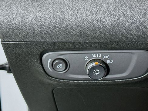 Used 2024 Buick Encore GX Sport Touring image 16