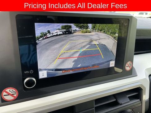 Used 2024 Toyota Tacoma TRD Off-Road AWD/4WD image 29