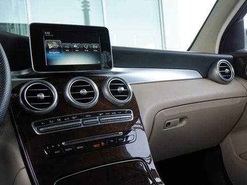 Used 2017 Mercedes-Benz GLC 300 image 16