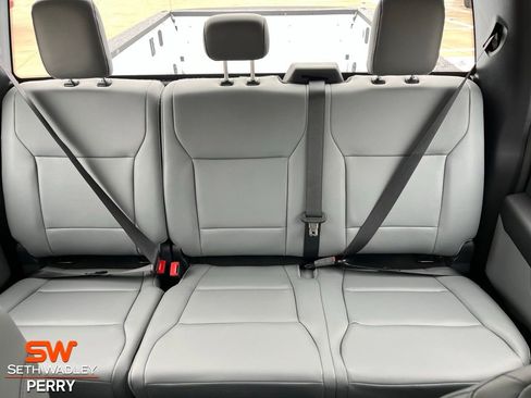 New 2026 Ford F250 XL w/ XL Chrome Package image 25