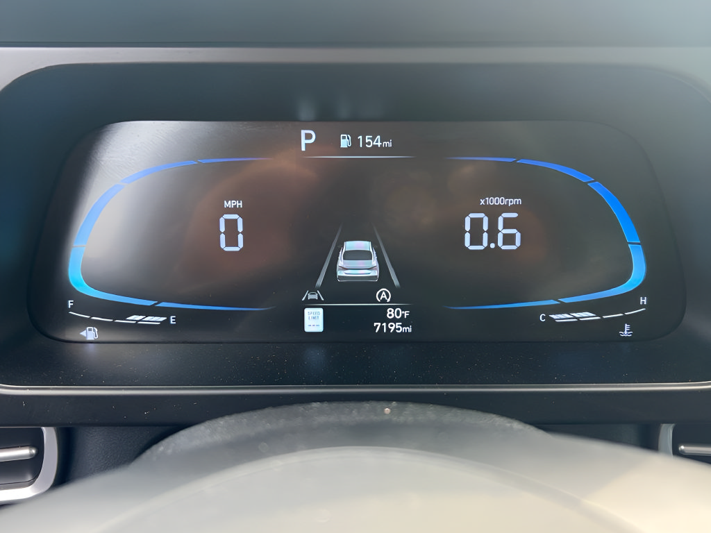 Certified 2026 Hyundai Elantra SE FWD image 21