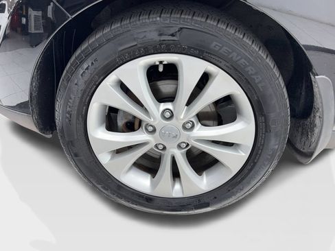Used 2014 Kia Soul + w/ UVO w/Eservices Package FWD image 12