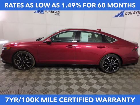 Certified 2023 Honda Accord Touring image 2