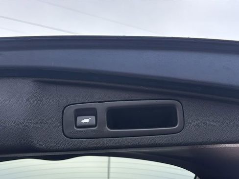 Used 2019 Honda CR-V Touring image 36