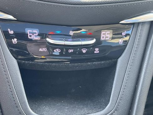 Used 2019 Cadillac XT5 Premium Luxury image 32