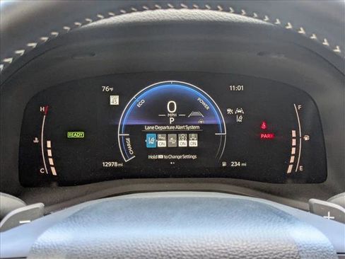 Used 2025 Toyota Camry SE FWD image 10